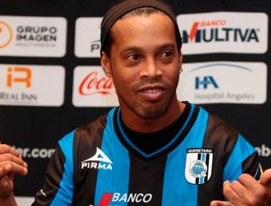 RONALDINHO ASEGURA QUE HARÁ HISTORIA CON GALLOS BLANCOS