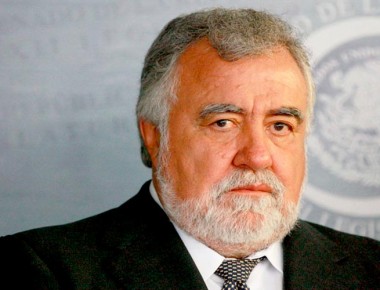PRD sigue teniendo bajas; renuncia Encinas