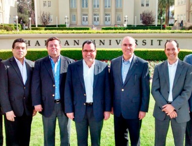 Calzada de gira en California, busca nuevas inversiones para Querétaro