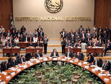 INE carece de credibilidad: Córdova