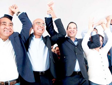 Pancho Domínguez se registra como precandidato a Gobernador y dice #SePuede