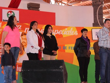 DIF Municipal de San Joaquín celebra con festival a niños con discapacidad