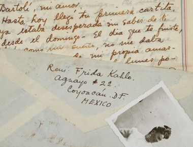 Subastan cartas amorosas e inéditas de Frida Khalo