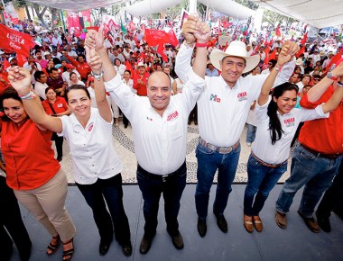 Omar Jiménez y Roberto Loyola llevan propuestas a Vizarrón Cadereyta