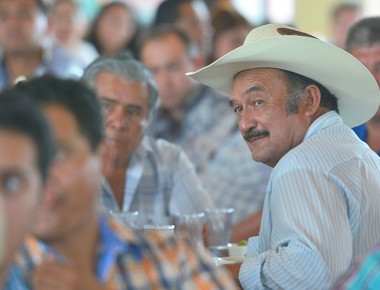 Mejoraremos el sector ganadero: Armando Velázquez