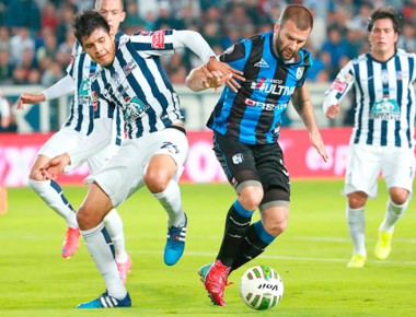 Vence Gallos a Pachuca