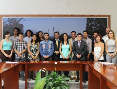 Más de 50 universitarios de la UAQ aspiran a beca “Excelencia Banamex”