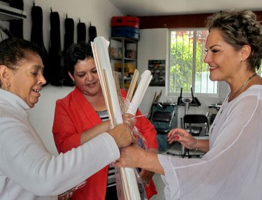 INMUJERES reconoce a amas de casa