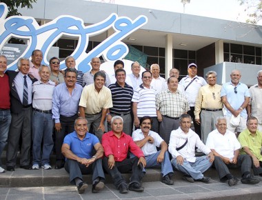 UAQ y Gallos Blancos inauguran exposición fotográfica “100 años de fútbol”