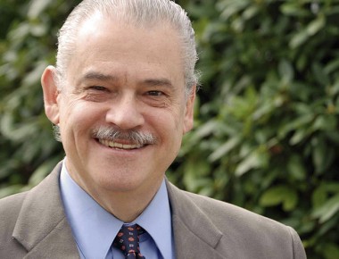 Designa EPN a Miguel Basáñez como embajador de México en EU