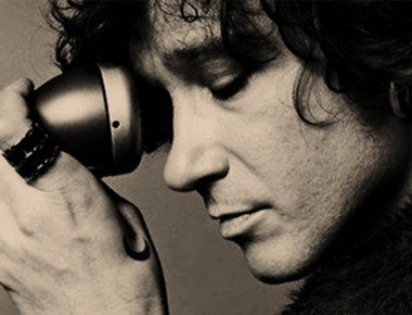 Enrique Bunbury se prepara para grabar un concierto unplugged