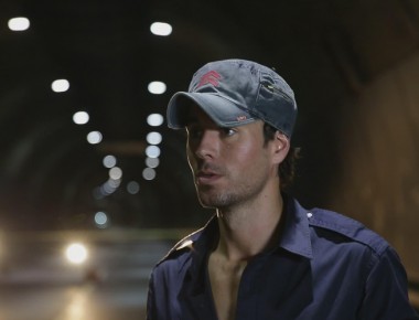 Enrique Iglesias pone a bailar a Youtube