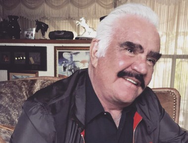 Tras su retiro, Vicente Fernández sigue en contacto con sus fans