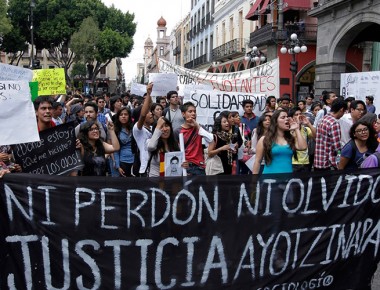 Innsbruck identifica a segundo normalista desaparecido: PGR