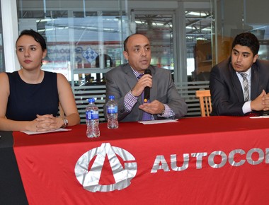 Autocom San Juan presenta nueva NP 300