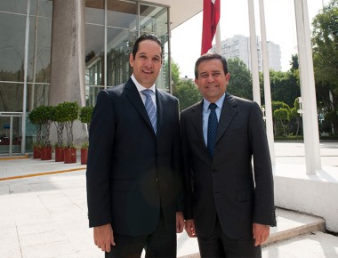 Domínguez se reúne con Guajardo; plantean repuntar economía de Querétaro