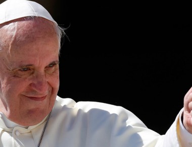Bergoglio reforma ley eclesiástica; agilizará nulidades matrimoniales