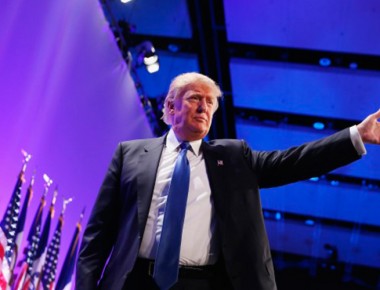 Reitera Trump deportar a todos los indocumentados