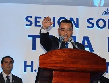 Rinde Toma de Protesta León Enrique como Presidente Municipal de Cadereyta