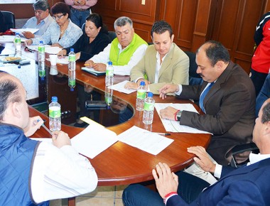 Regidor de tequisquiapan propone no aumentar salarios