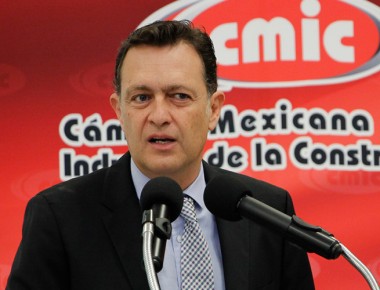 Corregidora analiza crear red de fibra óptica; podría seguir modelo de San Pedro Garza