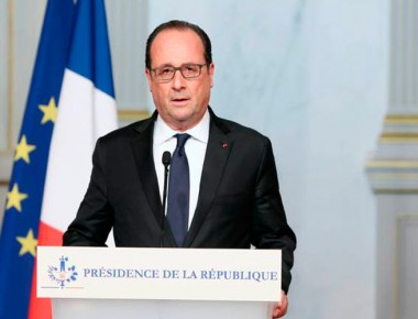 Se implanta toque de queda en Francia; Hollande ordena cerrar fronteras