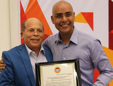 Asiste MAV a la XVI Convivencia anual de CTM; reconoce a Llamas trayectoria sindical
