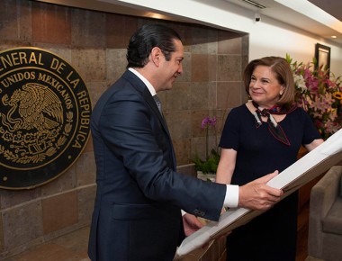FDS se reúne con Arely Gómez
