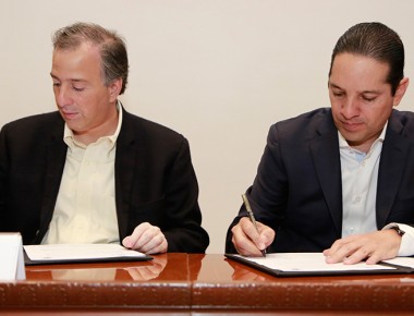 Gobierno del Estado y Sedesol firman convenio para erradicar pobreza en Querétaro