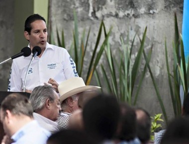 Pancho logra bolsa de 476 mdp para el campo queretano en 2016