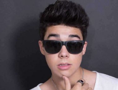 Mario Bautista lanza su primer perfume
