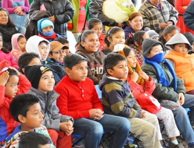 Celebran posada en el Hospital de Especialidades del Niño y la Mujer