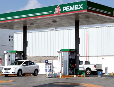 Pemex abre su primera gasolinera en Estados Unidos