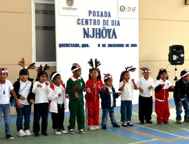 Tere García de Aguilar celebra posada en Centro de Día Njhöya