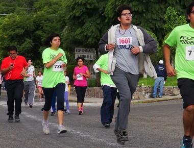 Facultad de Enfermería de la UAQ llevó a cabo Primera Carrera Atlética