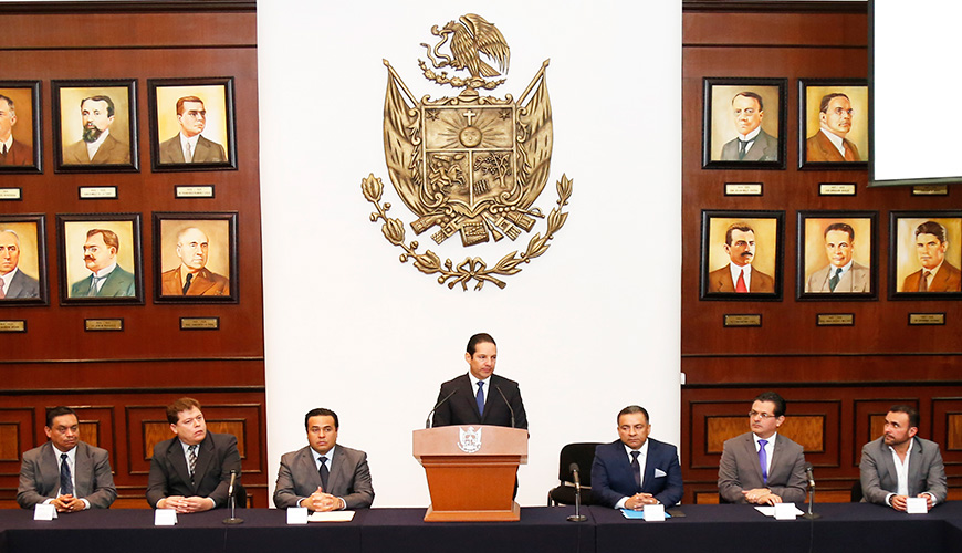 Francisco Domínguez reiteró su agradecimiento a los concesionarios por su interés y solidaridad en formar parte de la gran transformación del transporte público
