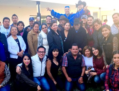 Celebran cumpleaños 105 a Don Timo