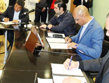 MAV firma convenio de colaboración con Universidades de Querétaro