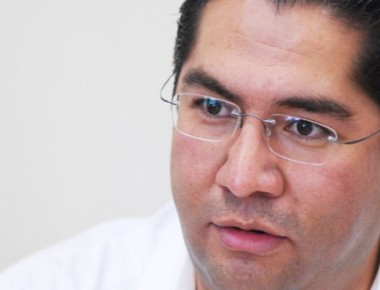 Carlos Rentería es inhabilitado 10 años por «ejercicio excesivo» de facultades como servidor público