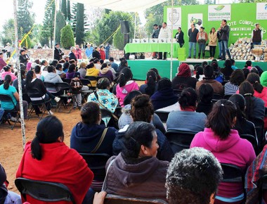 Lleva Orihuela despensas y apoyos a familias de Fuentezuelas