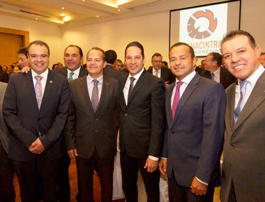 FDS toma protesta a nuevo Consejo Directivo de la Canacintra Delegación Querétaro