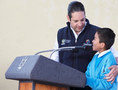 Estudiantes de la Sierra tendrán escuelas de 10: Pancho