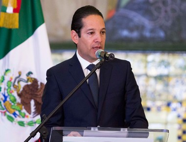 Acude Pancho a reunión del inicio de los Festejos del Centenario de la Constitución