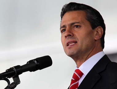 Anuncia Peña Nieto que empresas privadas podrán importar combustibles en abril