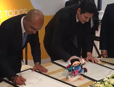 Aguilar y Martínez firman convenio de hermanamiento entre Querétaro y Morelia