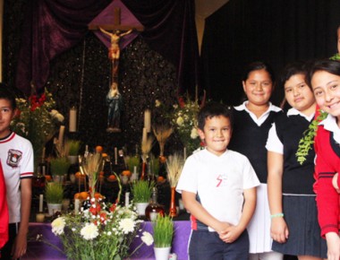 Conoce el altar “Viernes de Dolores”, tradición desde hace 25 años en Querétaro