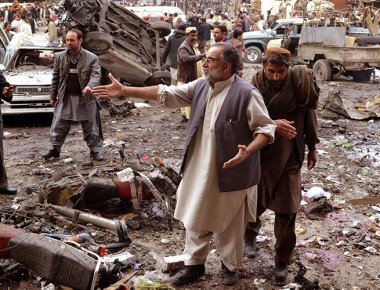 Atentado en Pakistán deja 72 muertos y más de 350 heridos