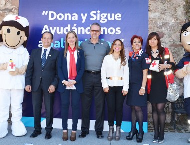 Carmen Herrera de Kuri y SMDIF de Corregidora se suman a Colecta de Cruz Roja