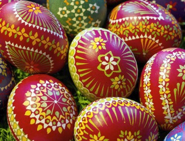 ¿De dónde proviene la tradición de regalar huevos en Pascua?