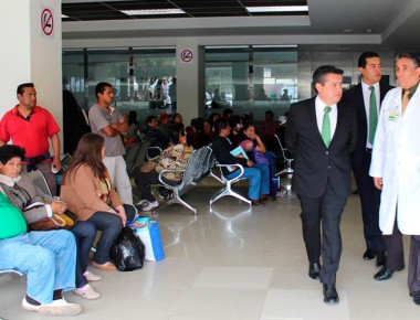 Alejandro Ruiz López asume Delegación del IMSS Querétaro